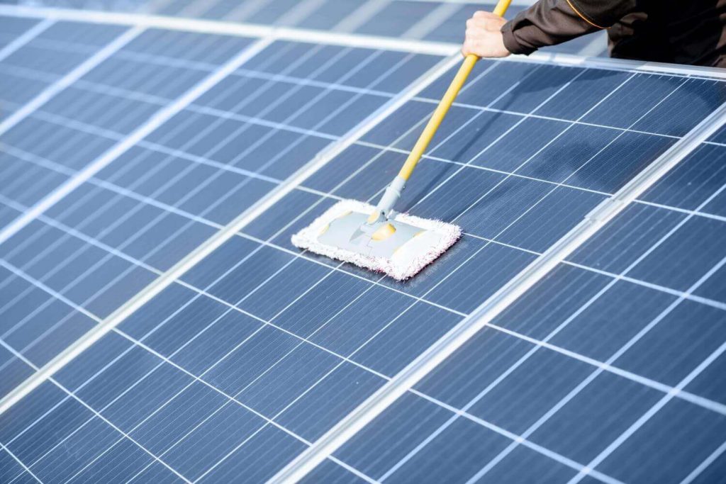 Solar Panels cleaning and maintenance 